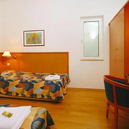 Apartmán Adriatiq Fontana Jelsa - Cin09003-syc *